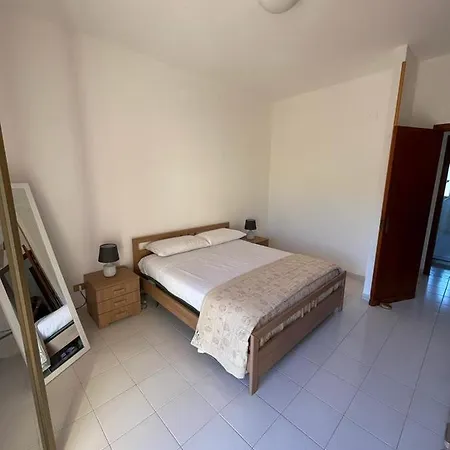 Limoneto Apartment