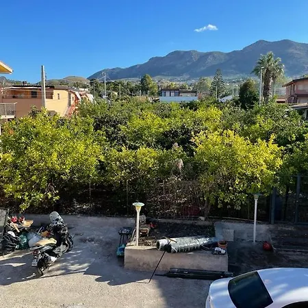 Limoneto Apartment