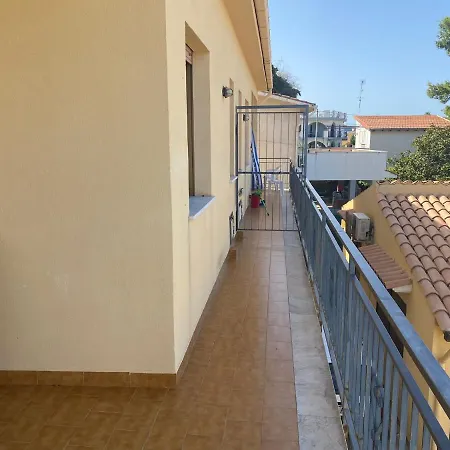 Limoneto Apartment